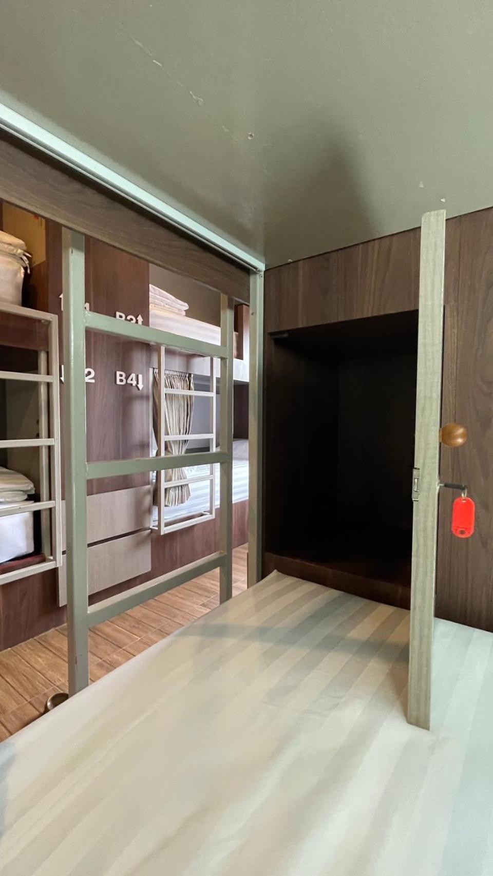 Comfort Zone Hostel @ Tha Pae Chiang Mai Bagian luar foto