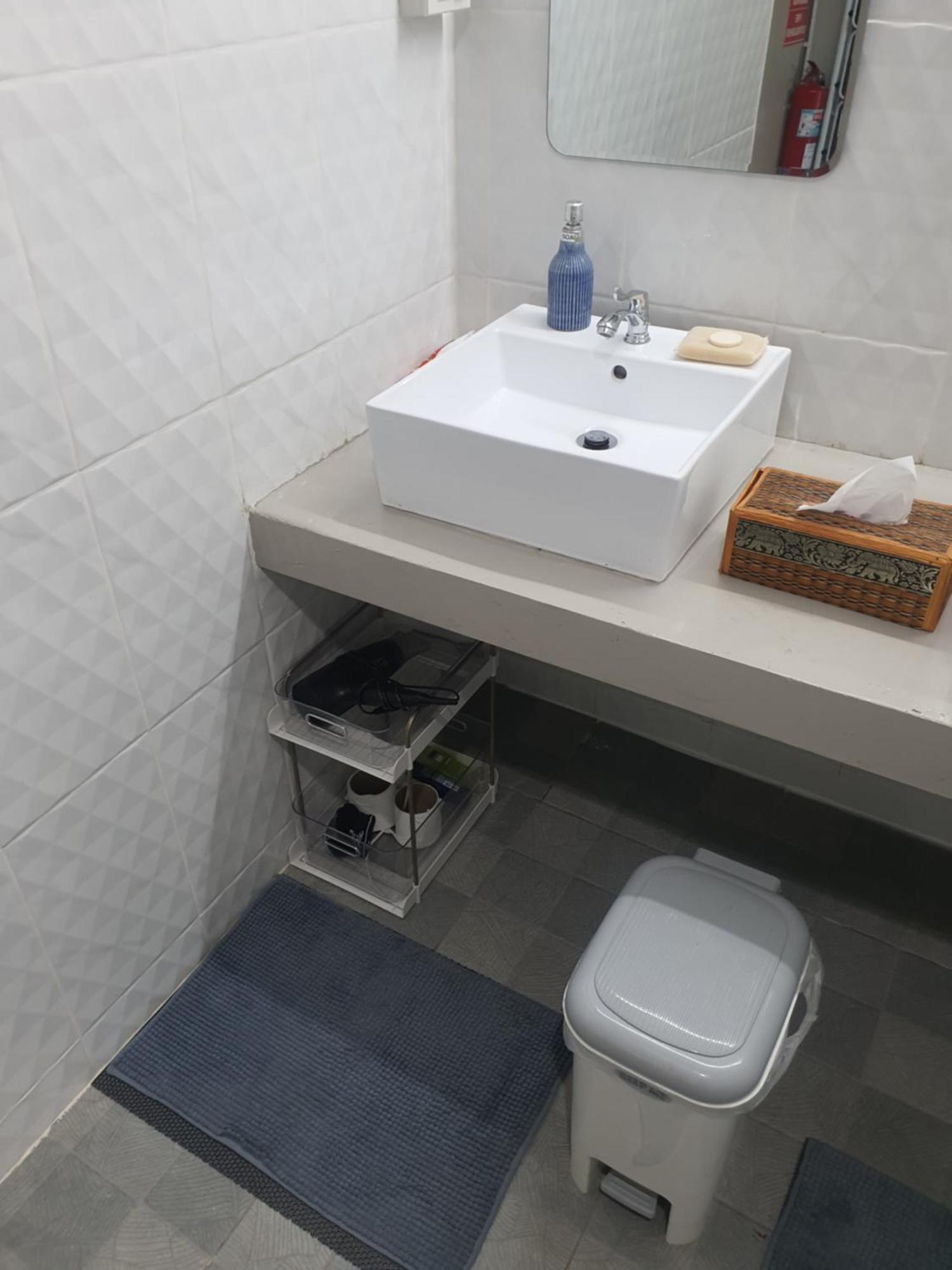 Comfort Zone Hostel @ Tha Pae Chiang Mai Bagian luar foto